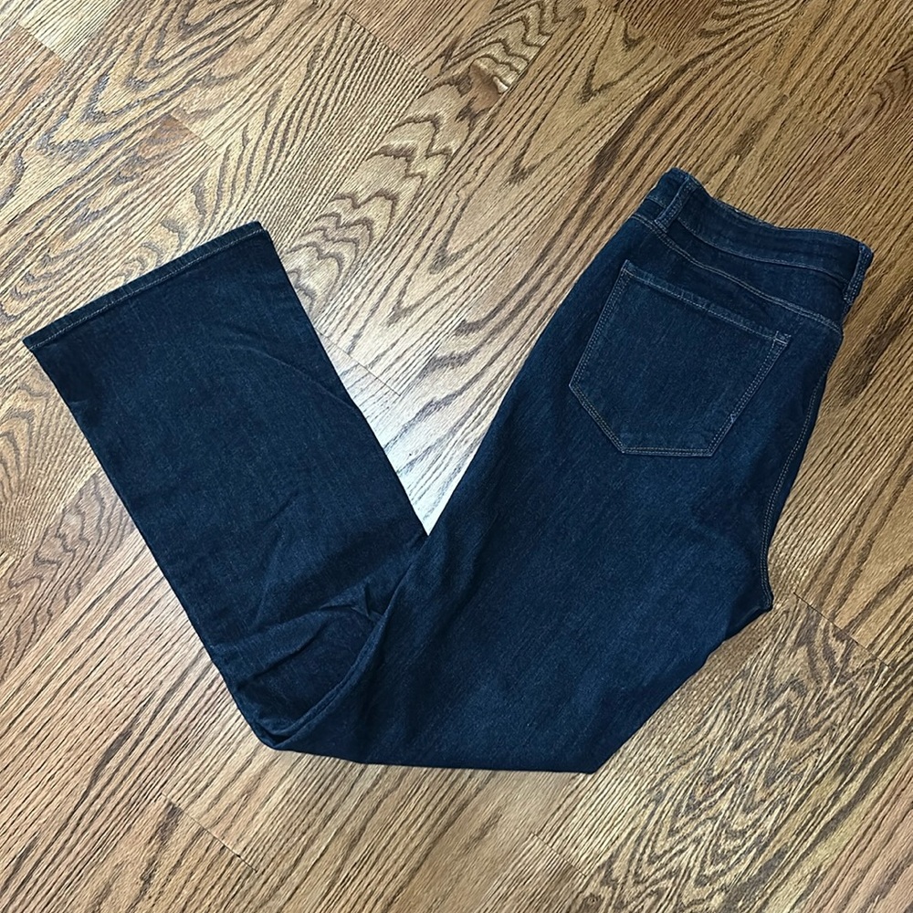 Ann Taylor Curvy All Day Skinny Jeans in Evening Sea Wash, size 12